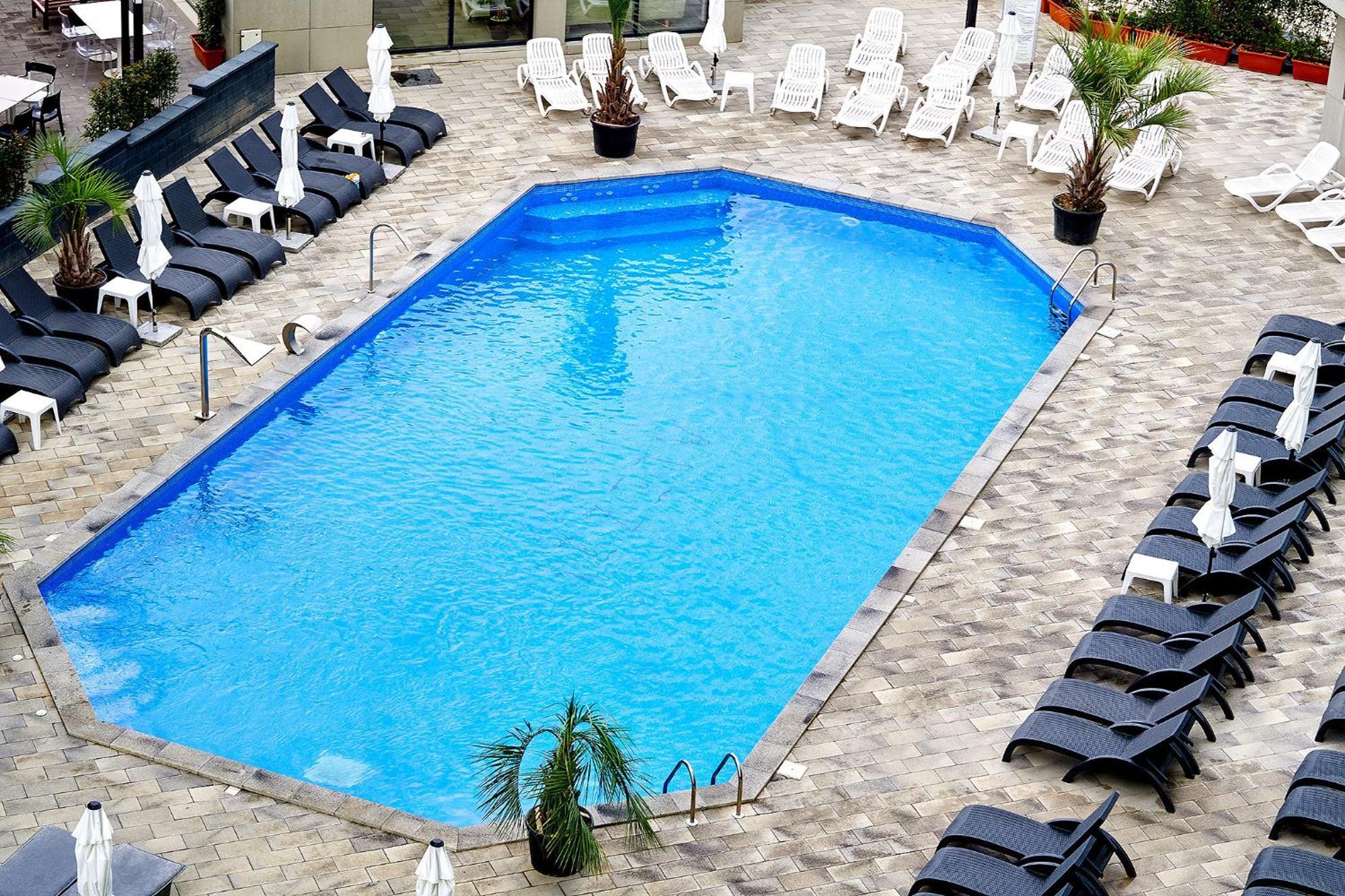 Apartament Sunway Alezzi Beach Năvodari Esterno foto