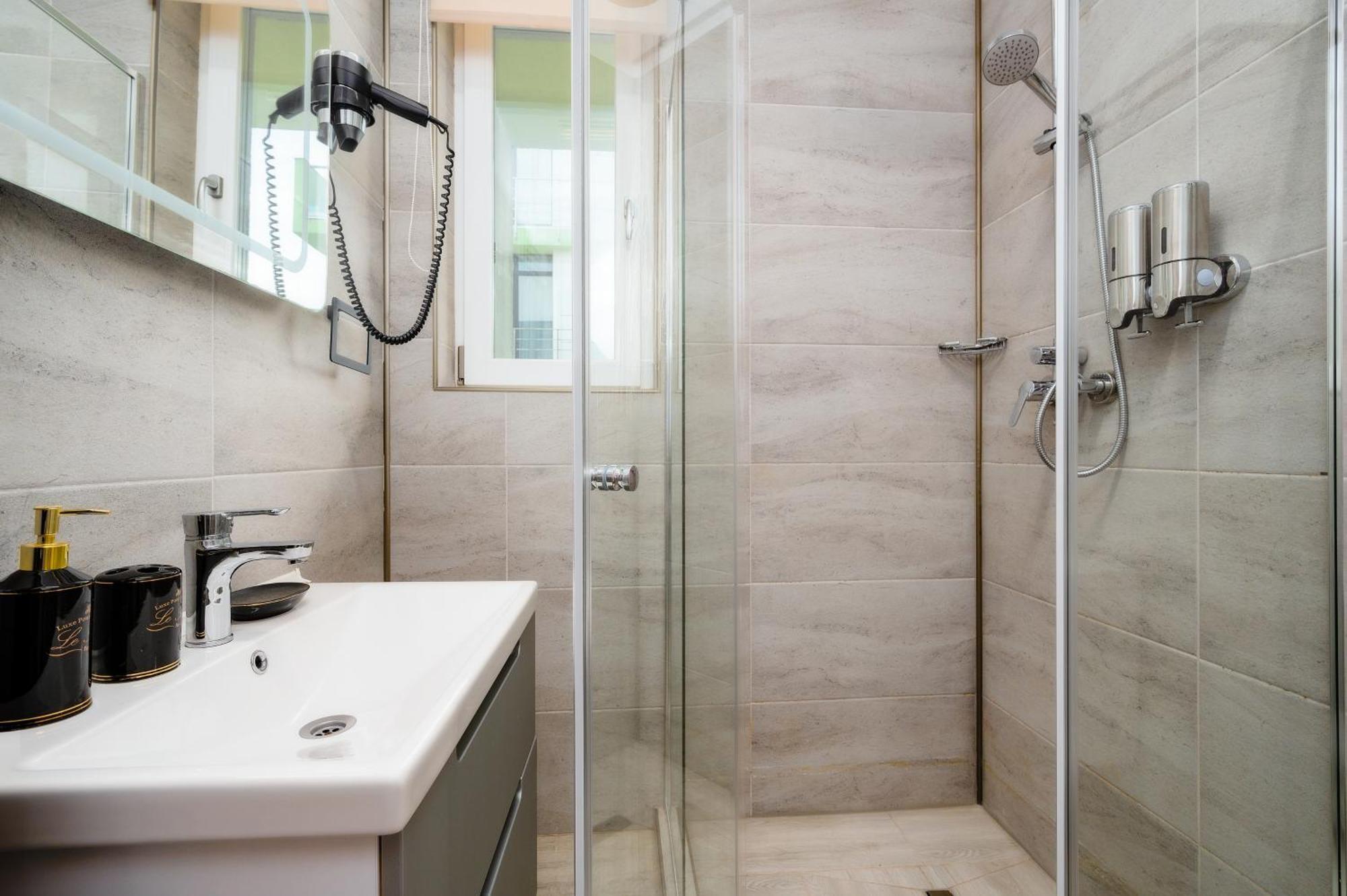 Apartament Sunway Alezzi Beach Năvodari Esterno foto